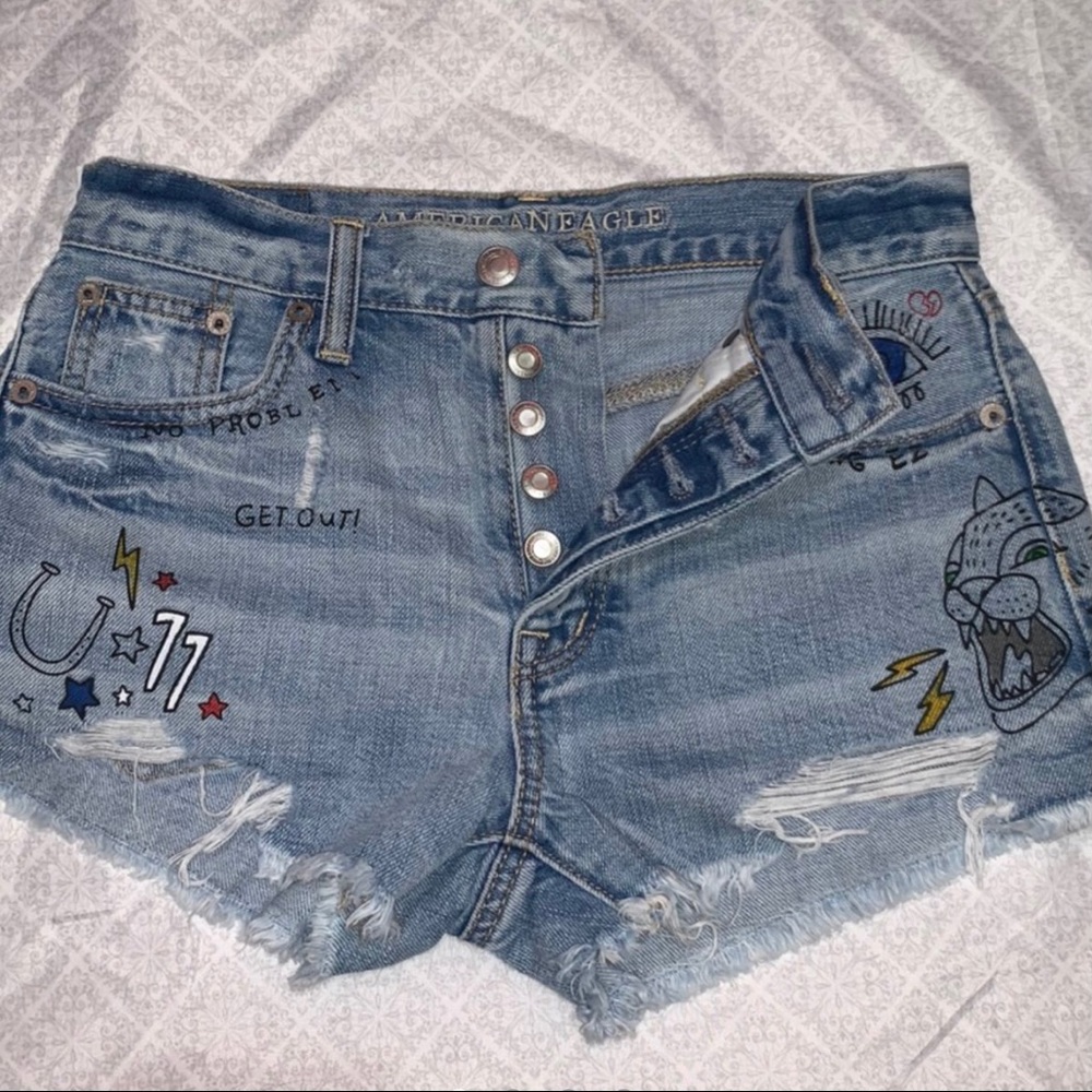 American eagle distressed shorts